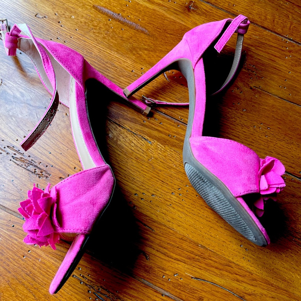 Pink heels. Ny @ Co.  wore once .  Very comfortable